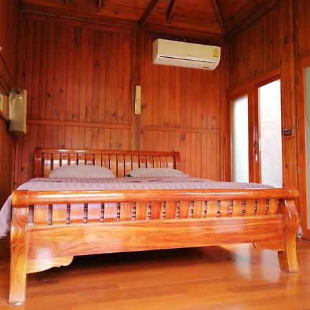 Hotel Wood House Pattaya Exterior foto