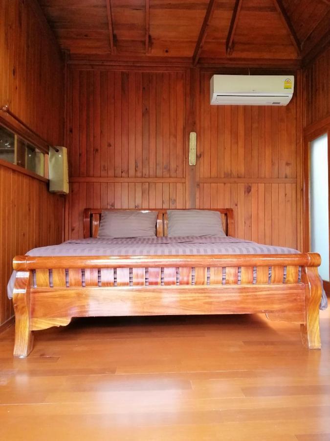 Hotel Wood House Pattaya Exterior foto