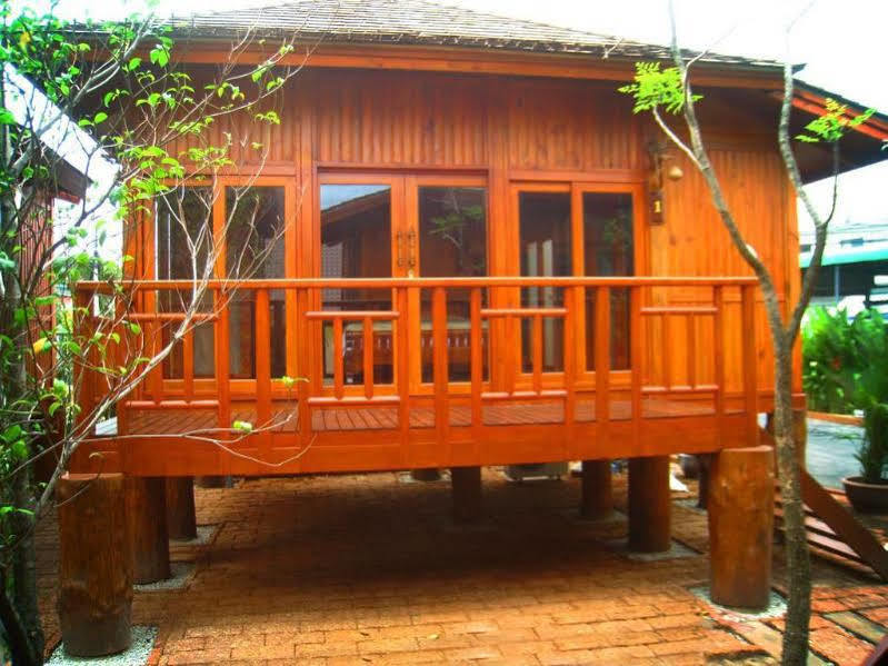 Hotel Wood House Pattaya Exterior foto